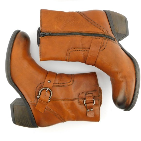 CLARKS Cognac Brown Leather Block Heel Buckled Ankle Boots 9 - Picture 4 of 7